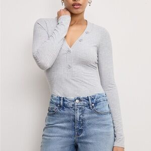Good American Grey Ribbed Long Sleeve Button Bodysuit Size 2 (Medium)